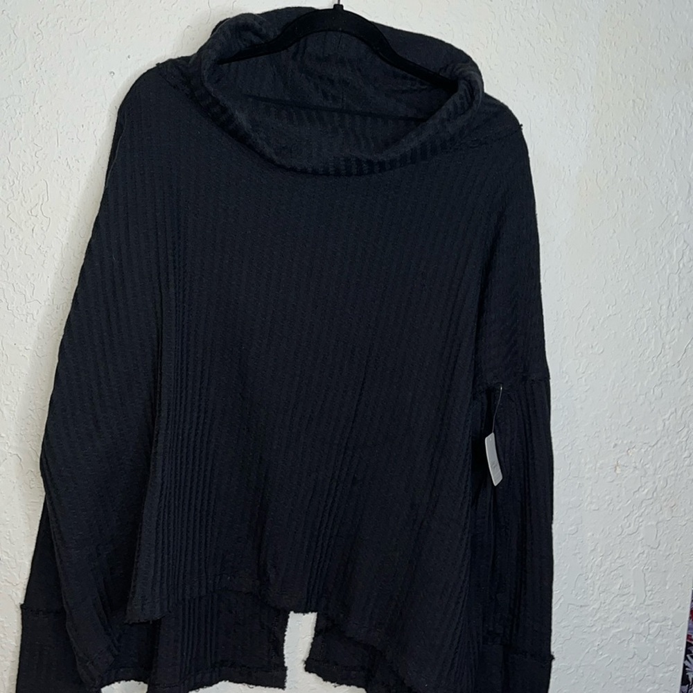 Free people juicy long sleeve split back top ladies Size small